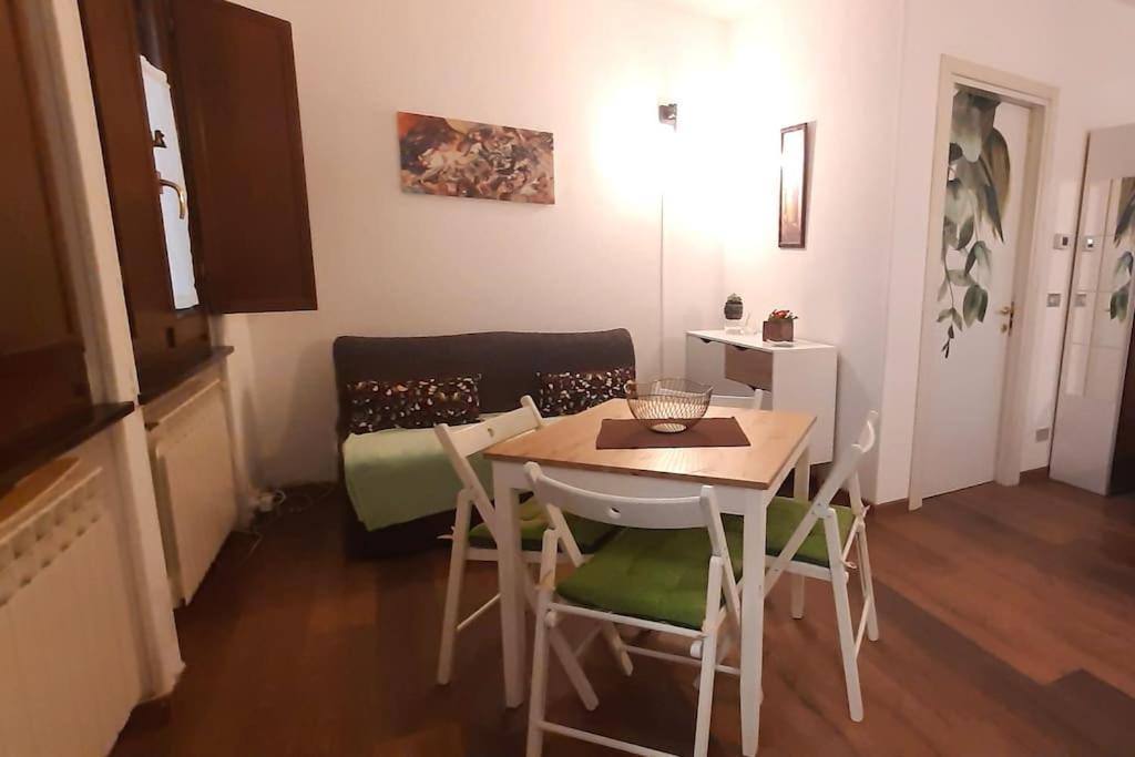 Open Space Davanti Metro - Centro Apartament *